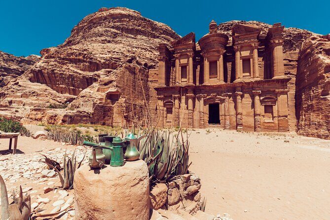 2-Day Petra Tour from Jerusalem - Border Logistics: Cash, Checks, and Staying Calm