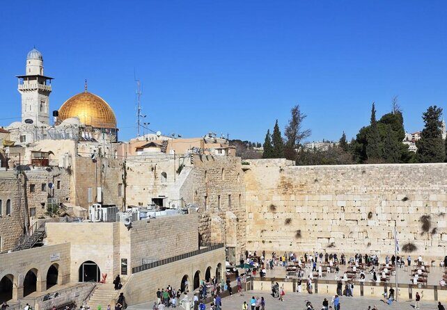 Ashdod Shore Excursion: Private Jerusalem Tour Including Western Wall - Western Wall prayer stop: what to do in 25 minutes