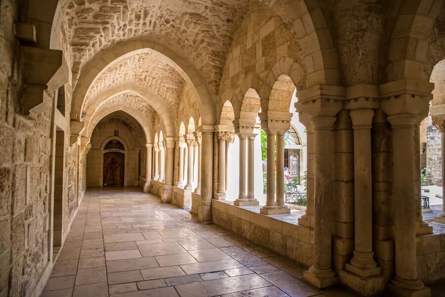 From Ashdod Port: Jerusalem and Bethlehem Day Trip - Entering the Old City: gate access, Western Wall excavations, and the Byzantine Cardo