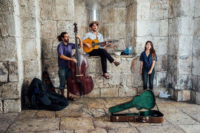 Holy Jerusalem Full Day Tour from Tel Aviv - Yad Vashem and the “museum closed” switch on holy days