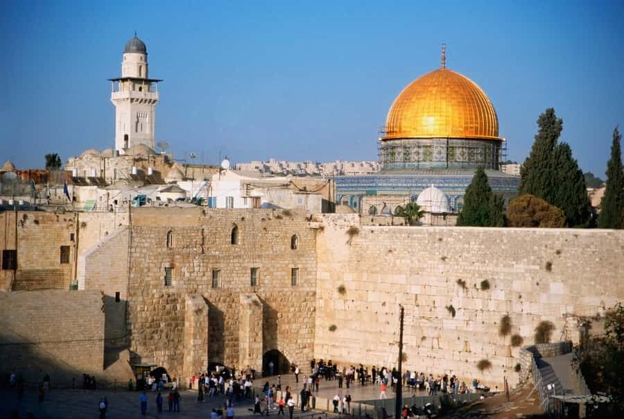 Jerusalem Half-Day Sightseeing Tour - Via Dolorosa Stations: when the route becomes a living corridor