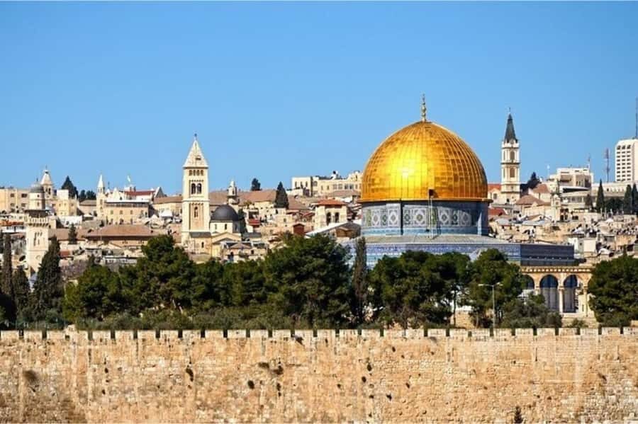 Jerusalem : Must-See Attractions Private Walking Tour - Church of the Holy Sepulchre: Medieval Spaces and Big Meaning