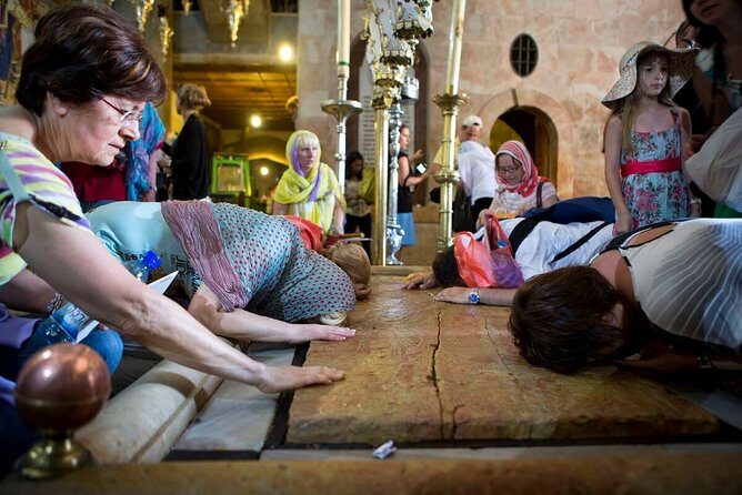 Old and New Jerusalem Full-Day Tour - Muslim Quarter pause: bazaar energy without losing the plot