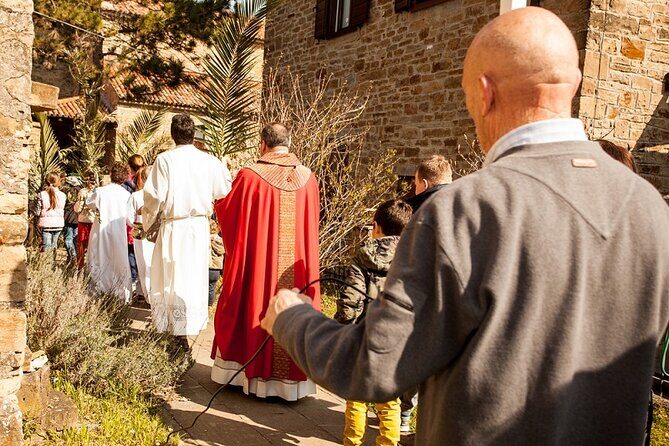 Palm Sunday in Jerusalem: Mass at Bethpage and Via Dolorosa Procession with Transport from Tel Aviv - Getting From Tel Aviv: Pickup, Timing, and Coach Comfort