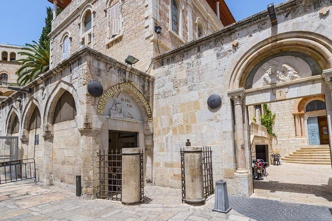 Palm Sunday in Jerusalem: Mass at Bethpage and Via Dolorosa Procession with Transport from Tel Aviv - Walking the Old City via Lion’s Gate: Your Biggest Stretch