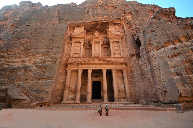 Petra 1-Day Tour from Tel Aviv with FREE Authentic Lunch - The 2:00 am Start and the Border Reality (Passport + Cash Visa Fees)